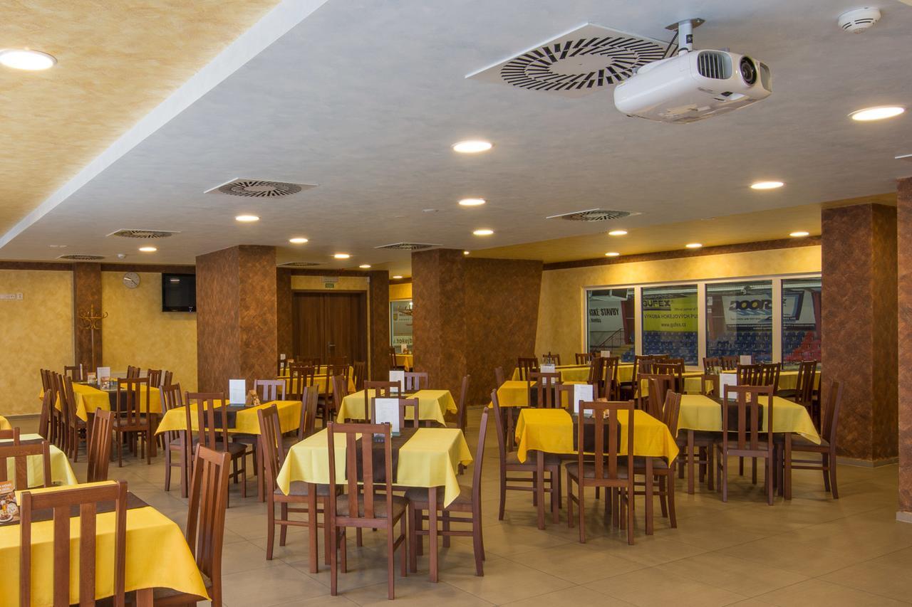 Hotel Arena Brumov Exterior foto